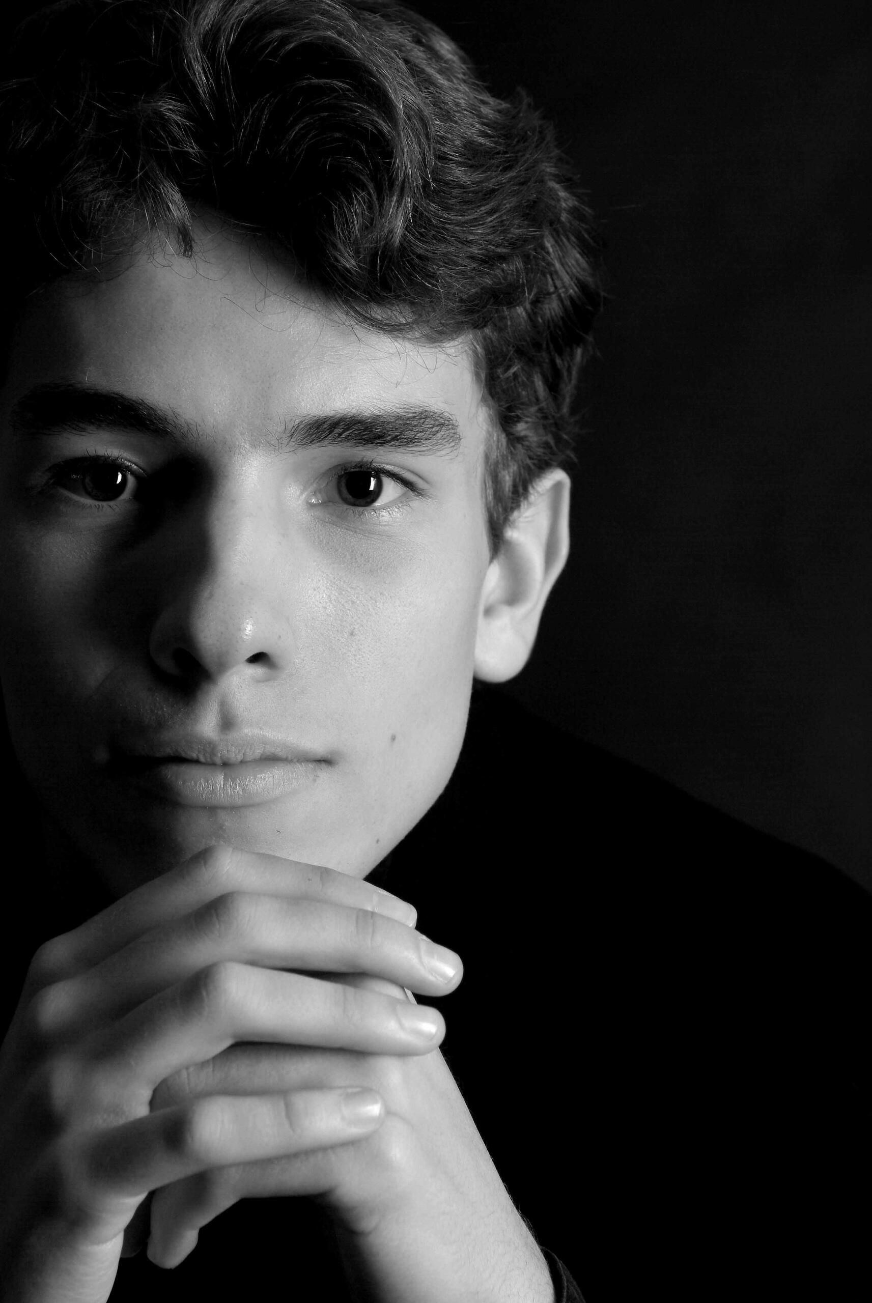 Alexander Scherbakov Young Violinist Artist - Orig. Copyright Oli Rust Photographer Junger Künstler Alexander Scherbakov, Geige, Orchesterleitung