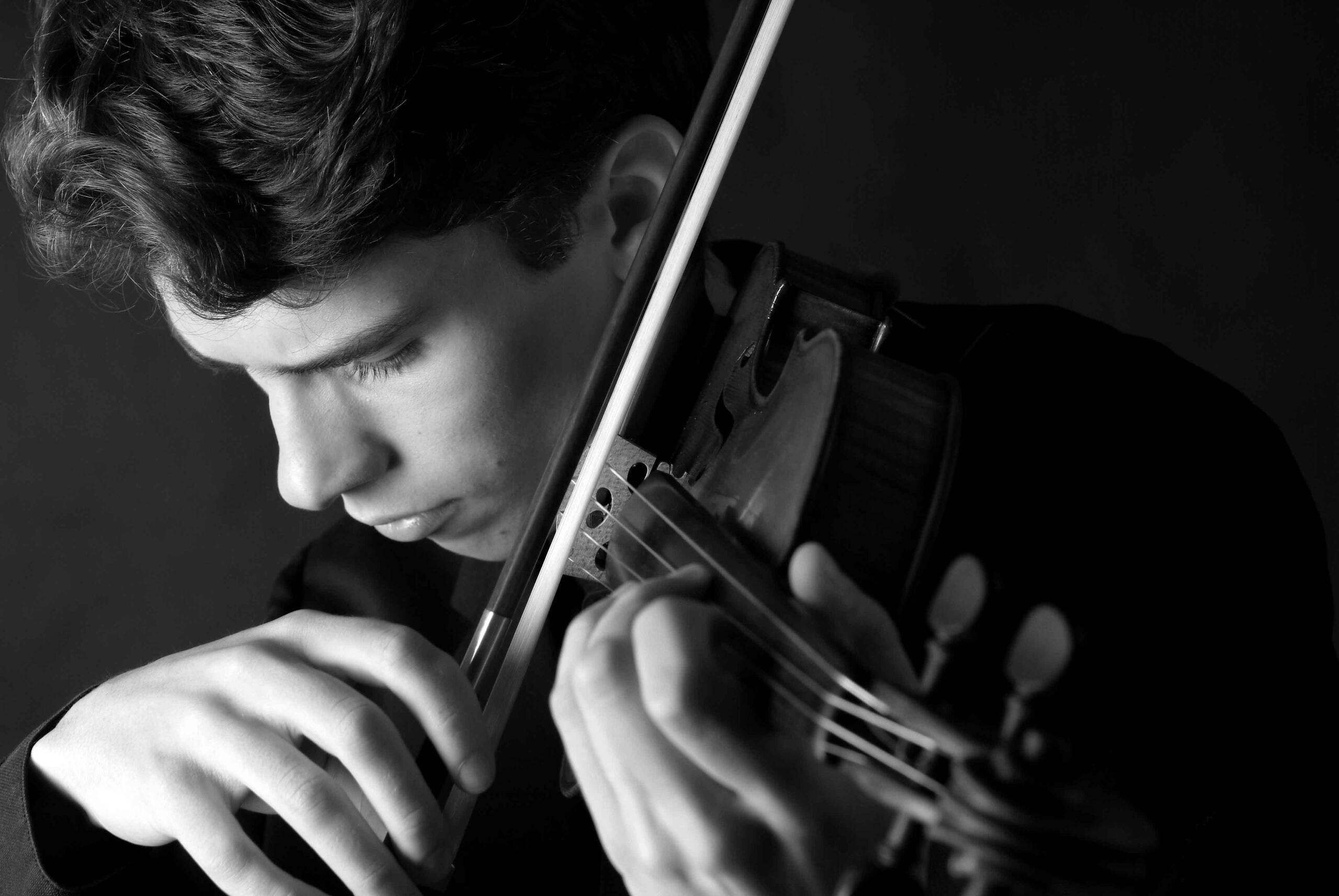 Alexander Scherbakov Swiss-Russian Artist - Orig. Copyright Oli Rust Photographer Alexander Scherbakov Violinvirtuose Russisch Schweizer Abstammung
